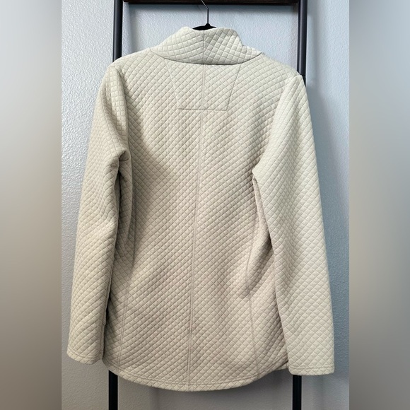 Stoic Women's Quilted Cowl Neck Pullover Sweater Long Sleeve in a Light Cream. - Picture 7 of 14